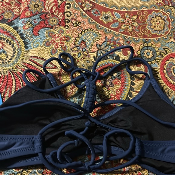 Set of 2 new Cupshe bikinis size medium - Picture 6 of 8